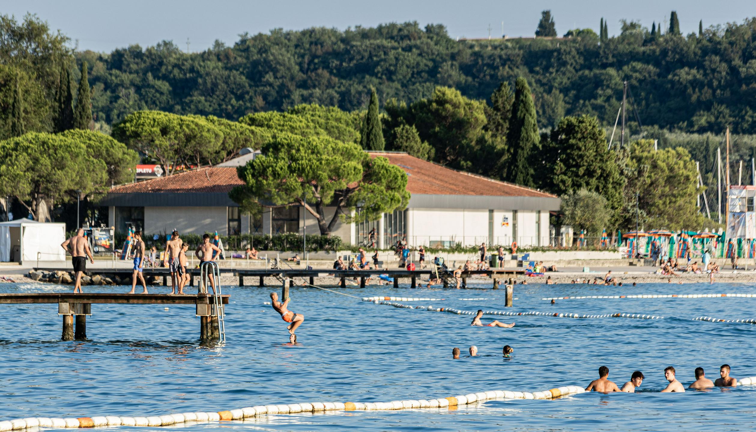 Avgust z več vremenskimi rekordi, v Kopru temperatura pod 20 stopinj Celzija ni padla kar 65 noči