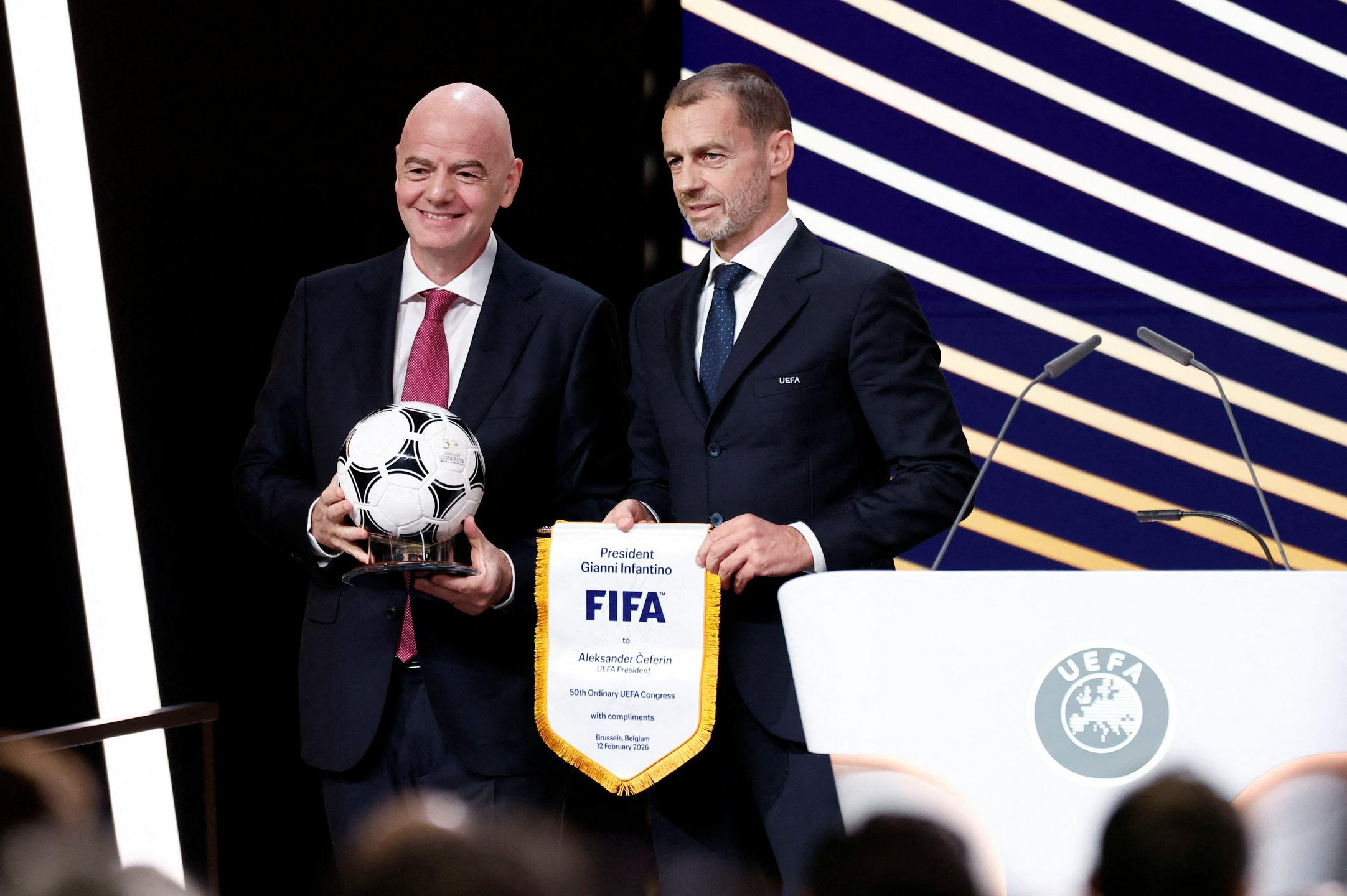 Propadla prodaja nogometa: Uefa zdaj želi Infantinovo glavo