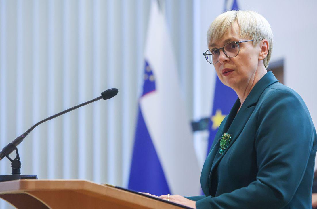 Bo predsednico države Natašo Pirc Musar doletela ustavna obtožba?