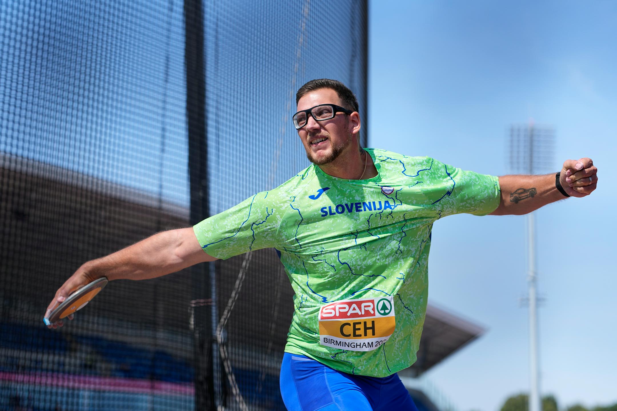 Kristjan Čeh nocoj brani evropski naslov, v finalu tudi Neja Filipič