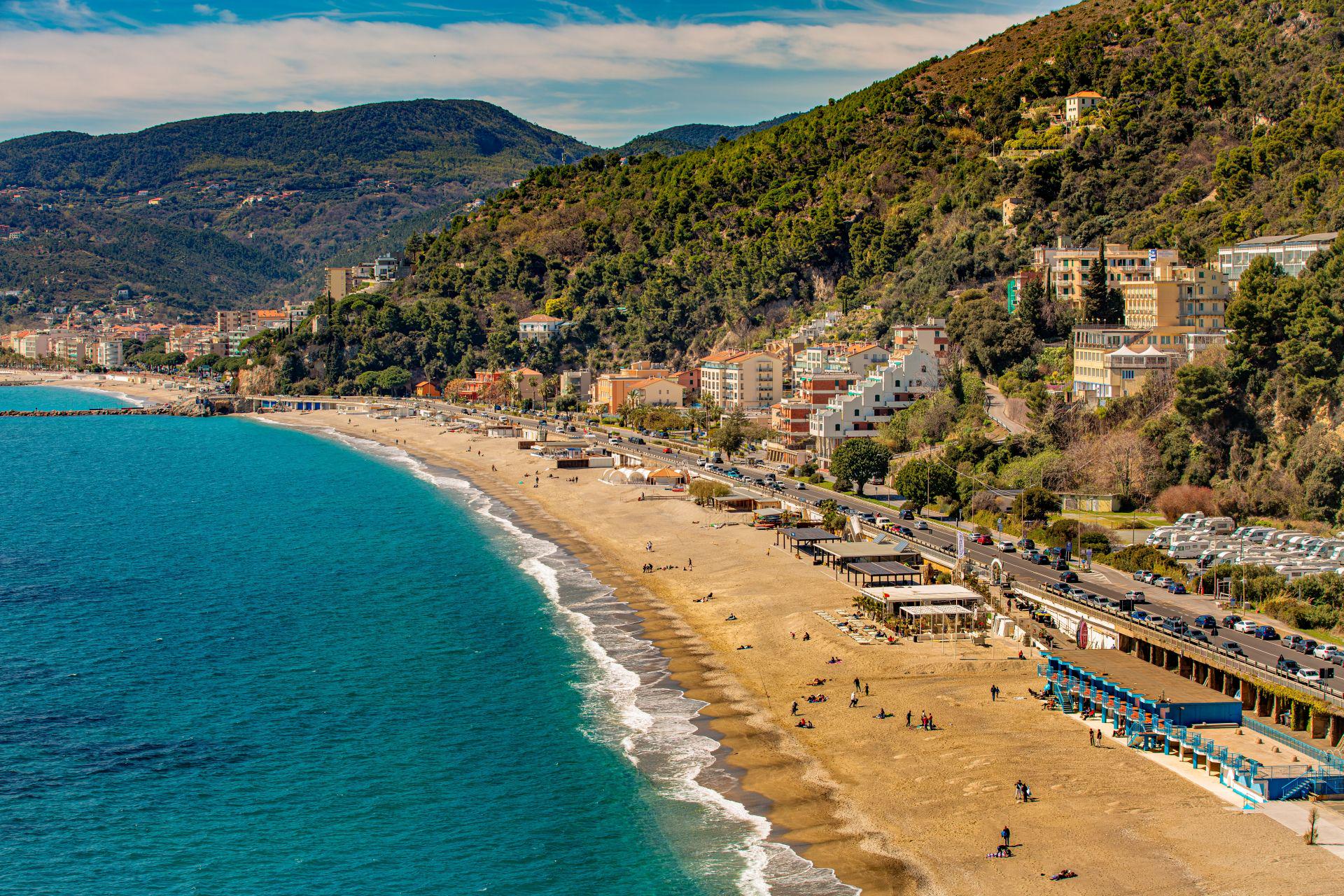 Nenavaden spor v Italiji – nune se ne želijo odpovedati upravljanju plaže