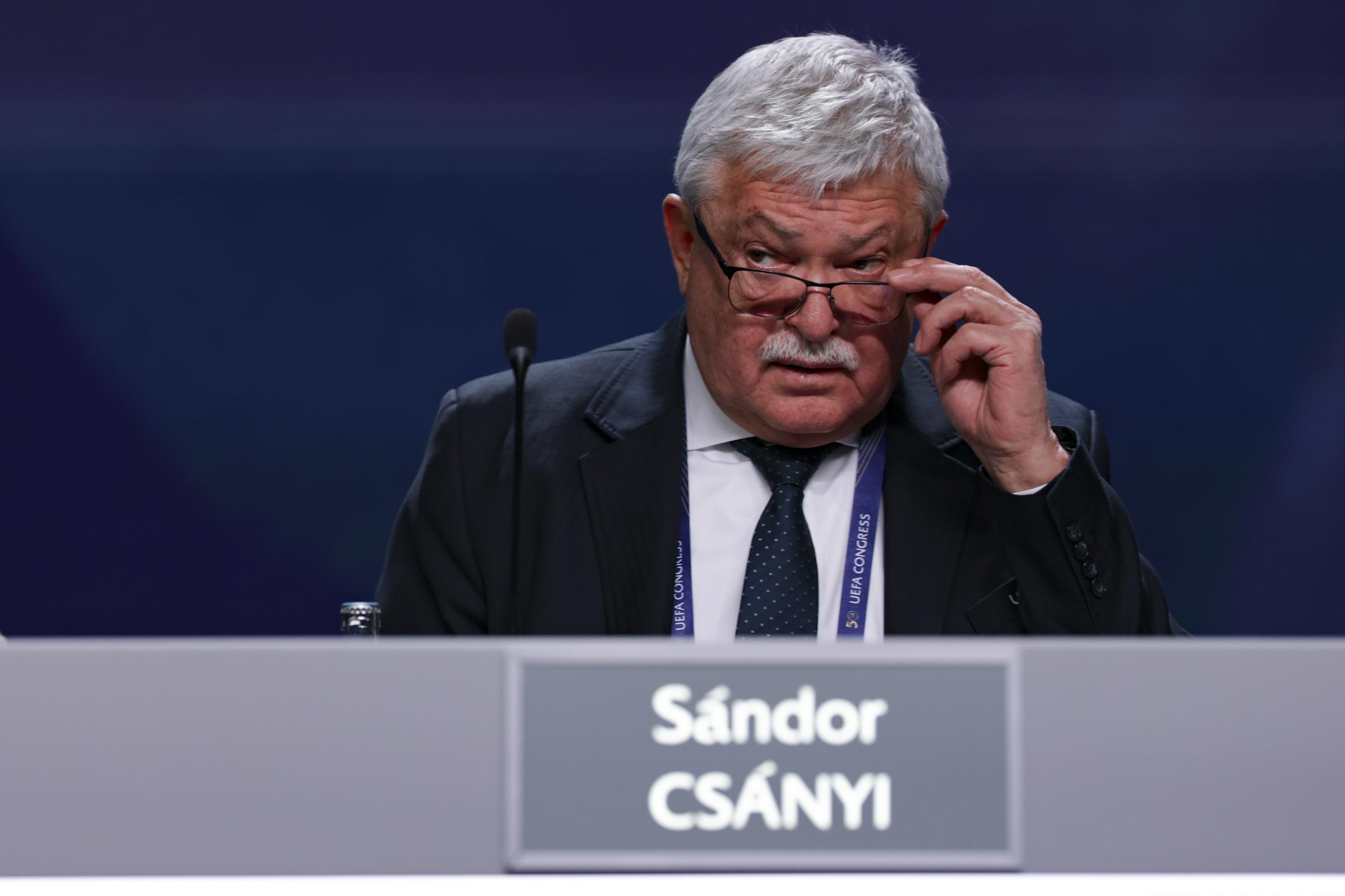 Podpredsednik Fife Csanyi ne podpira več Infantina