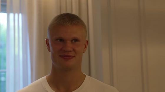 Haaland v novo sezono z drugaÄno priÄesko; znamenitih dolgih las ni veÄ