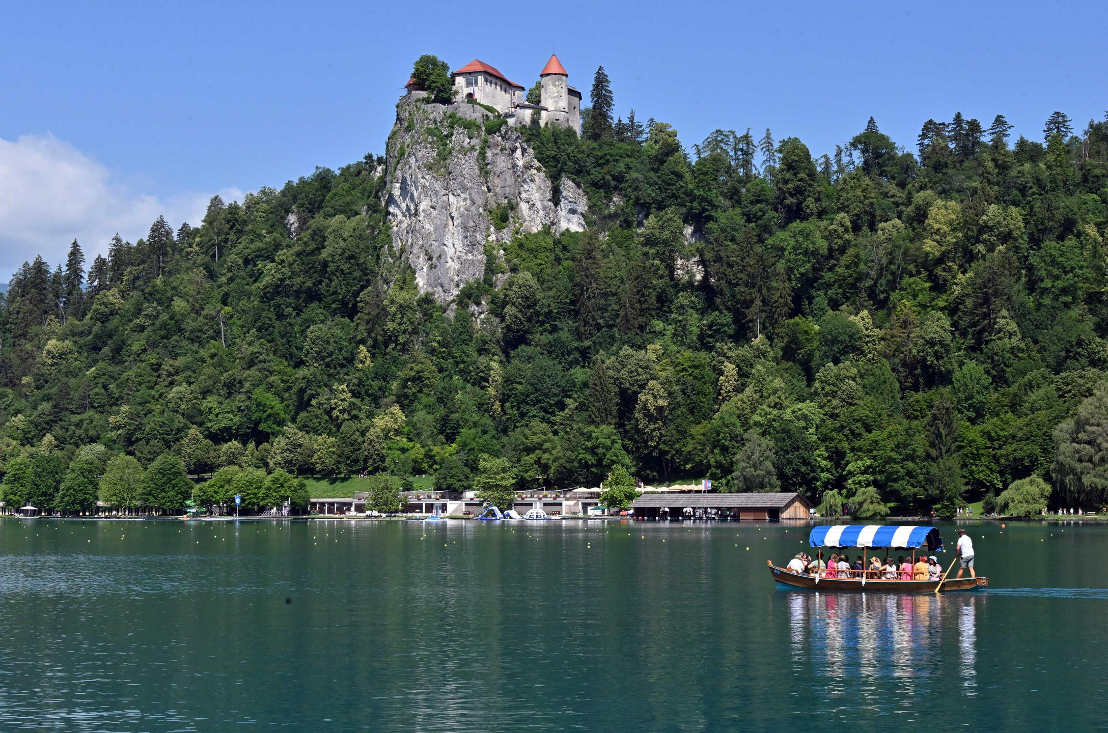 Tudi v rekordnem juliju Slovenija zanimiva predvsem za Nemce