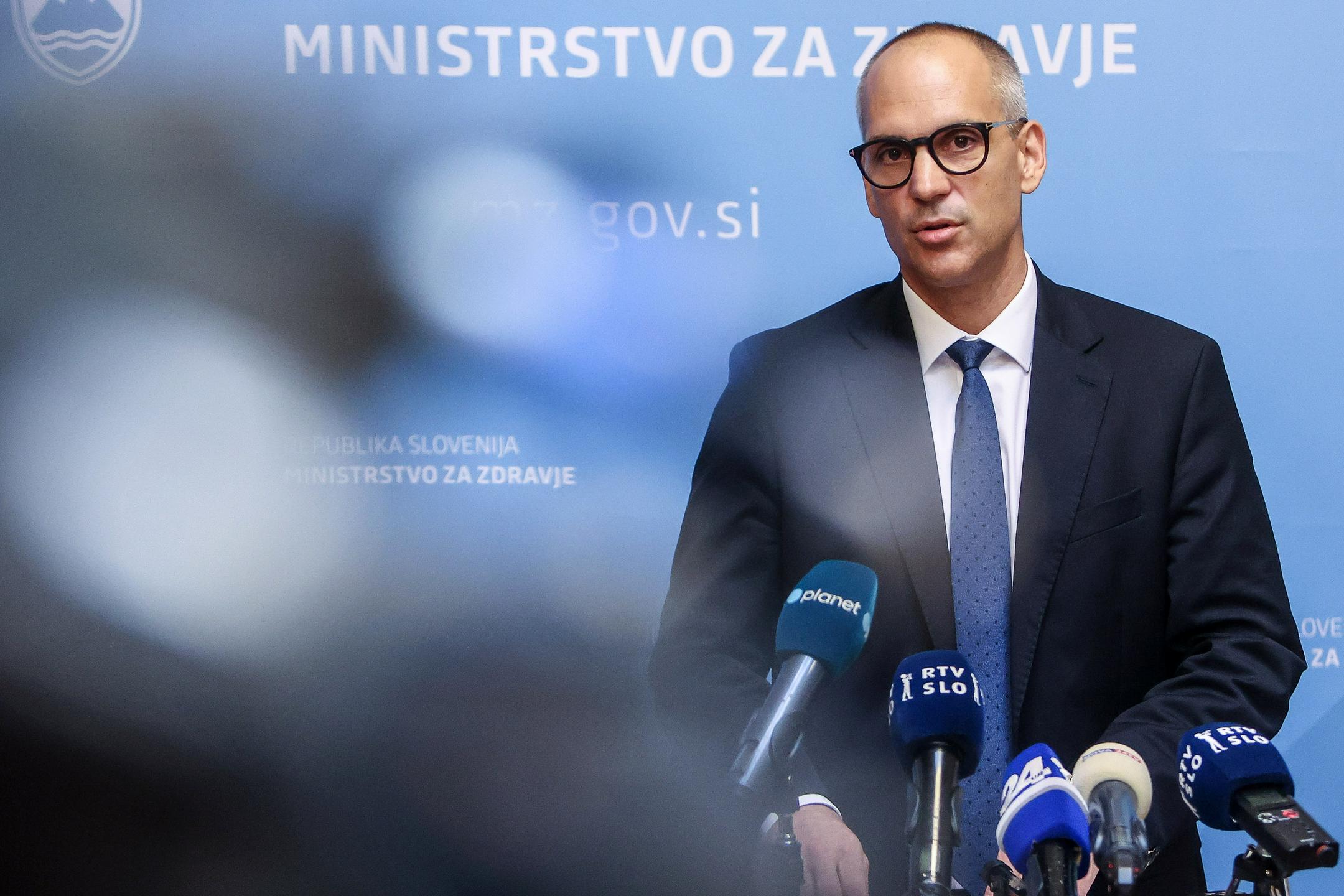 Ostrc: S spremembami se denar in zmogljivosti usmerjajo tja, kjer jih pacienti potrebujejo