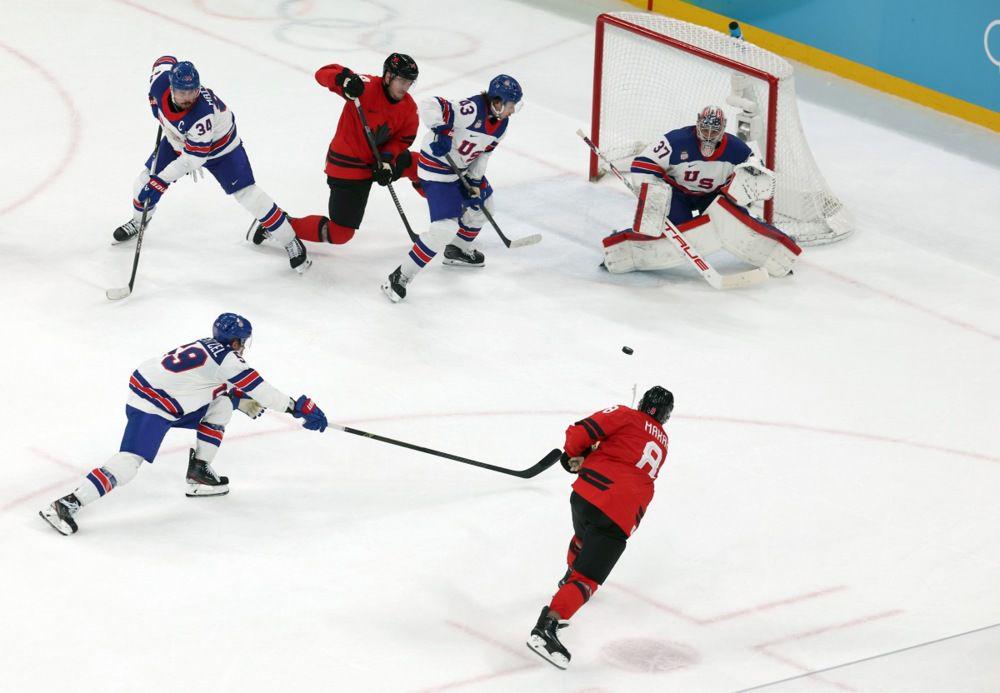 Cale Makar postal najdražji igralec Lige NHL
