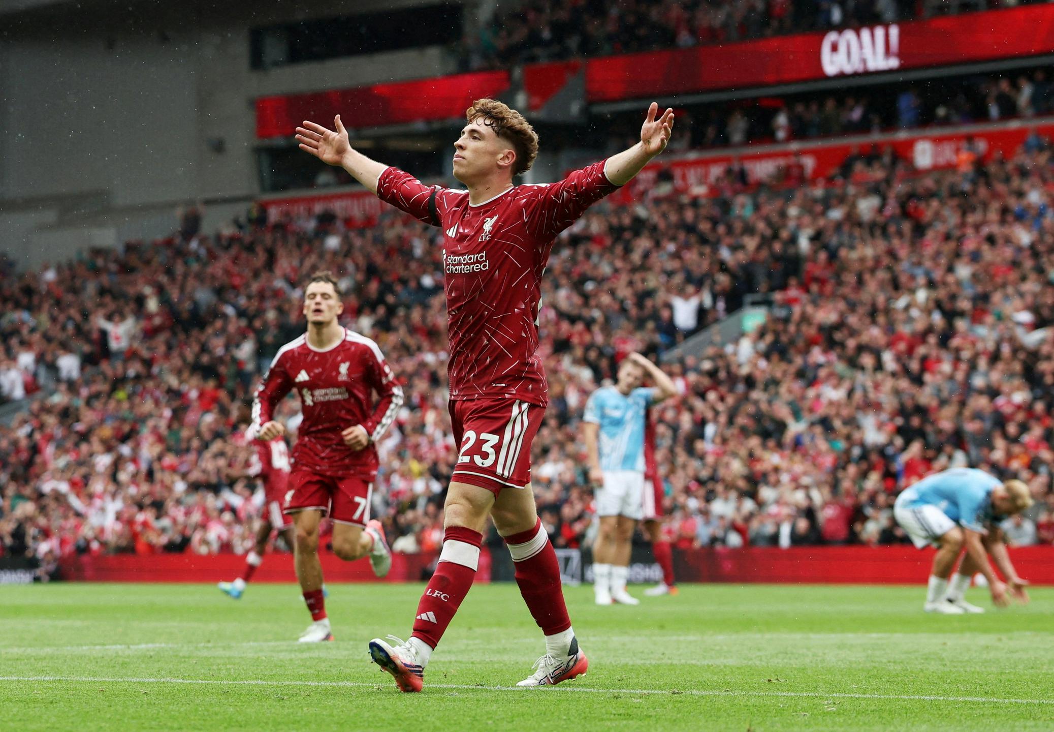 Liverpool se je znova rešil ob koncu tekme - za točko zadel novinec Muñoz
