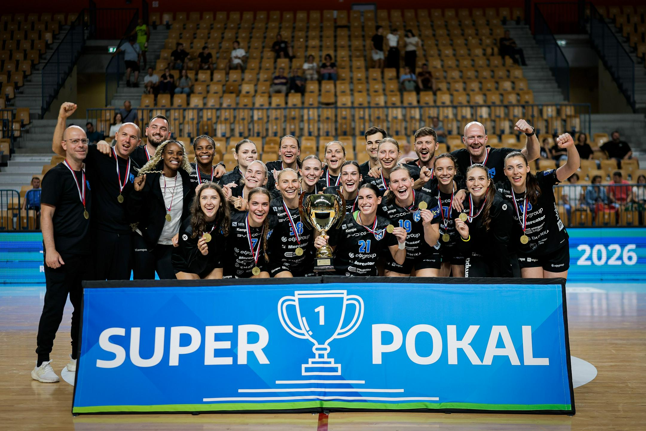 Krimovke ostajajo kraljice slovenskih superpokalnih tekem