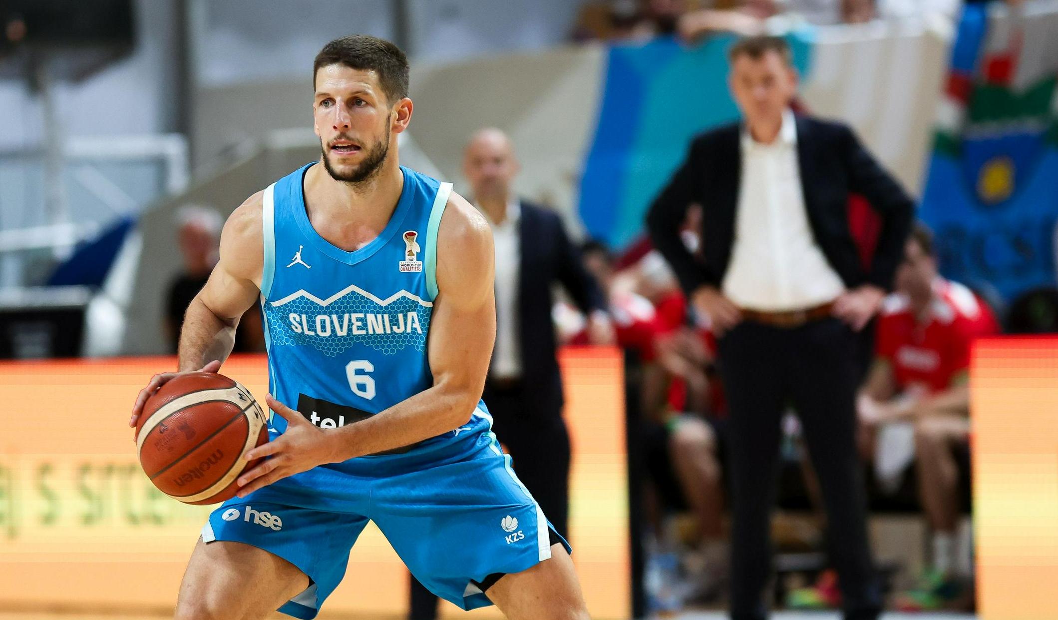 Slovenija - Madžarska 75:59 (po 3. četrtini)