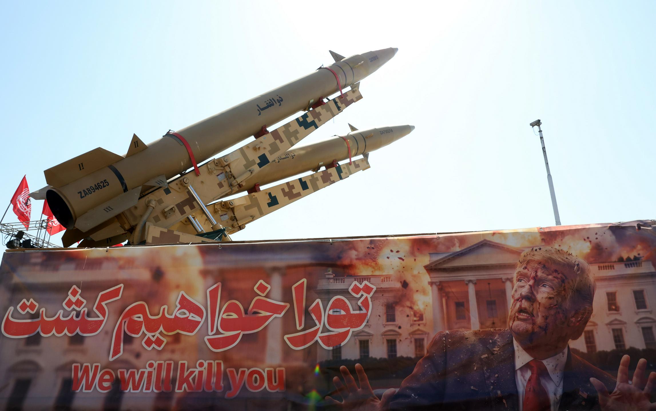 Po novem ameriškem napadu na Iran, ta izvedel povračilni napad na ameriške vojaške cilje v regiji