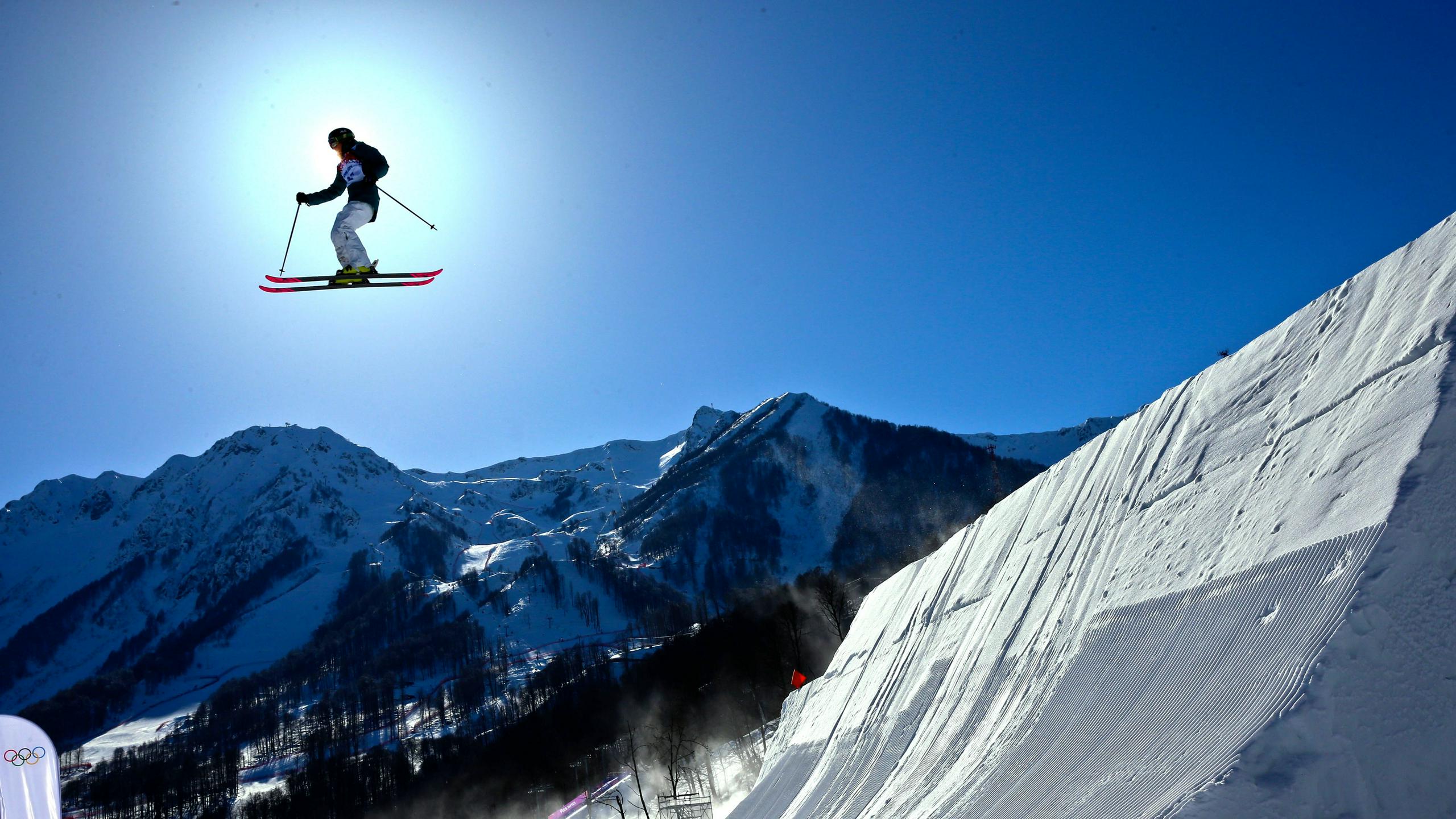 FIS prižgal zeleno luč za ruske in beloruske športnike