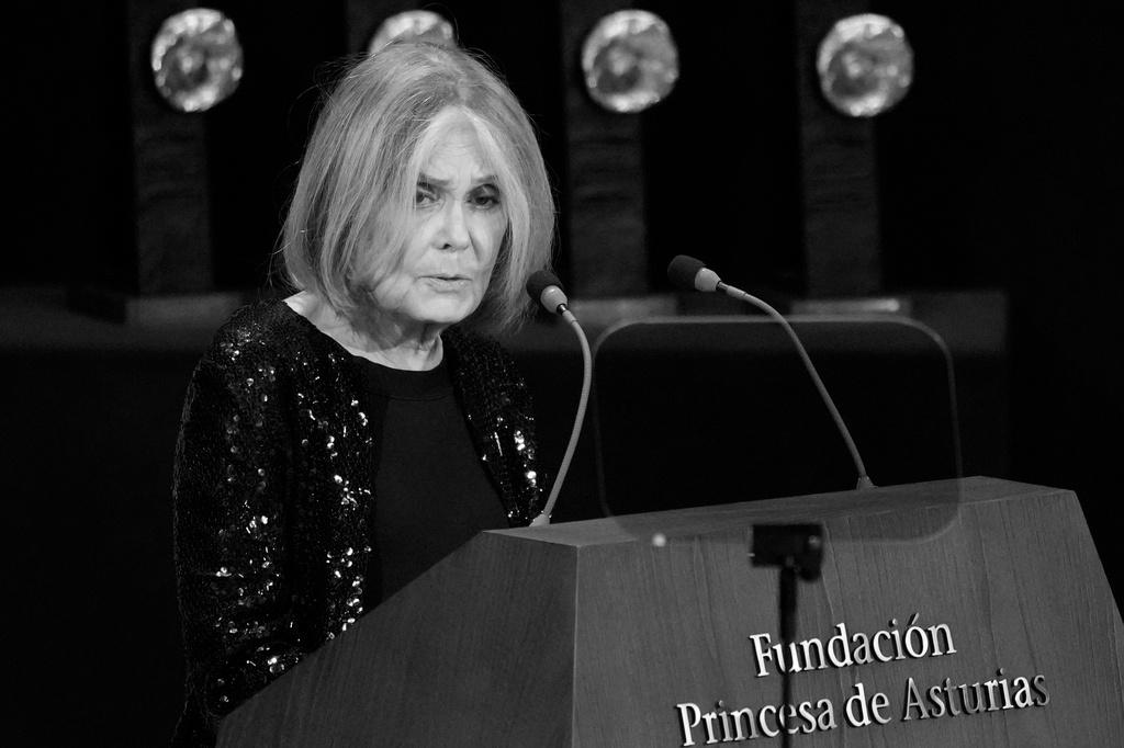 Umrla je Gloria Steinem, novinarka, pisateljica in ena najvplivnejših ameriških feministk