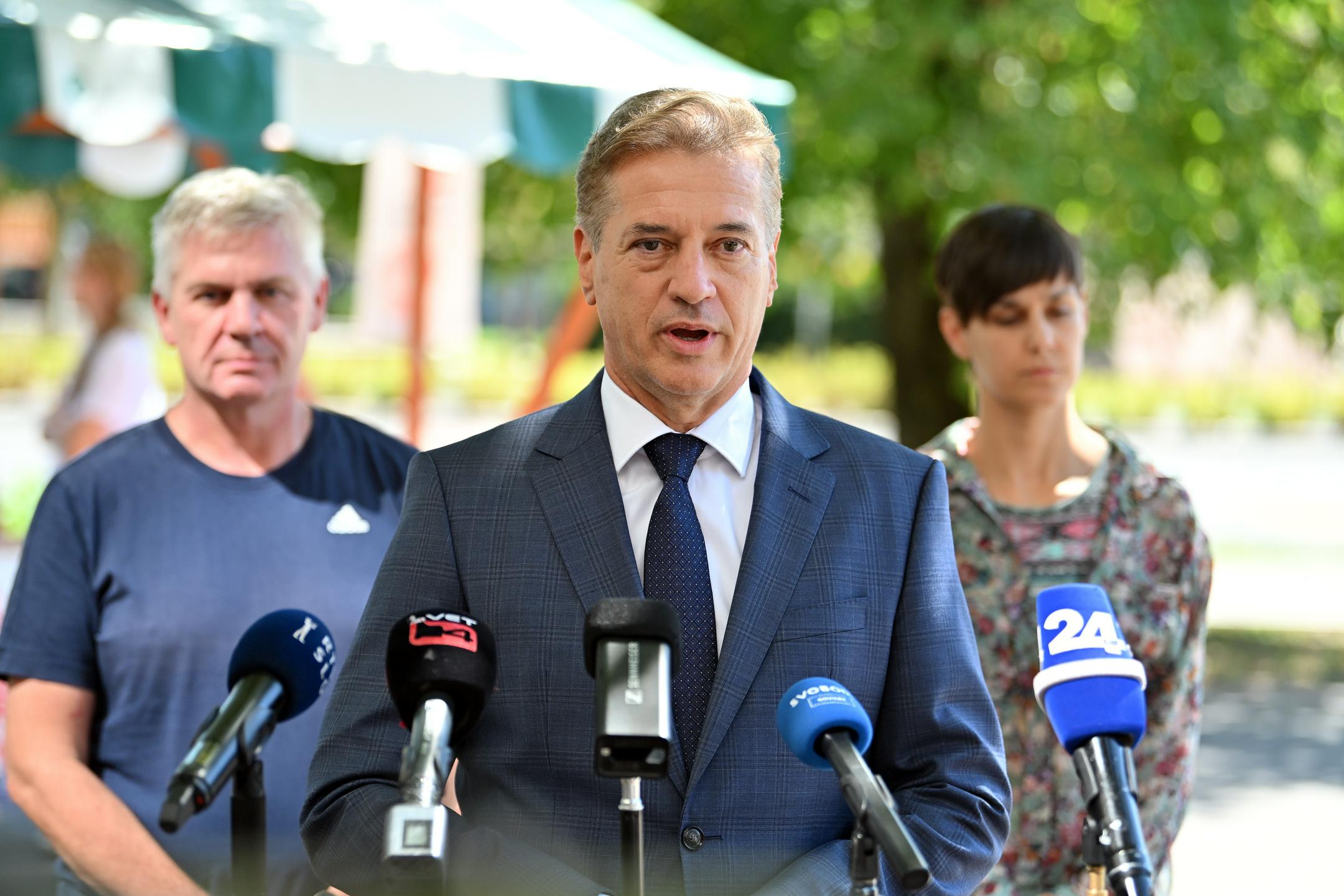 Golob: Referendum je glas proti celotni prevarantski koaliciji