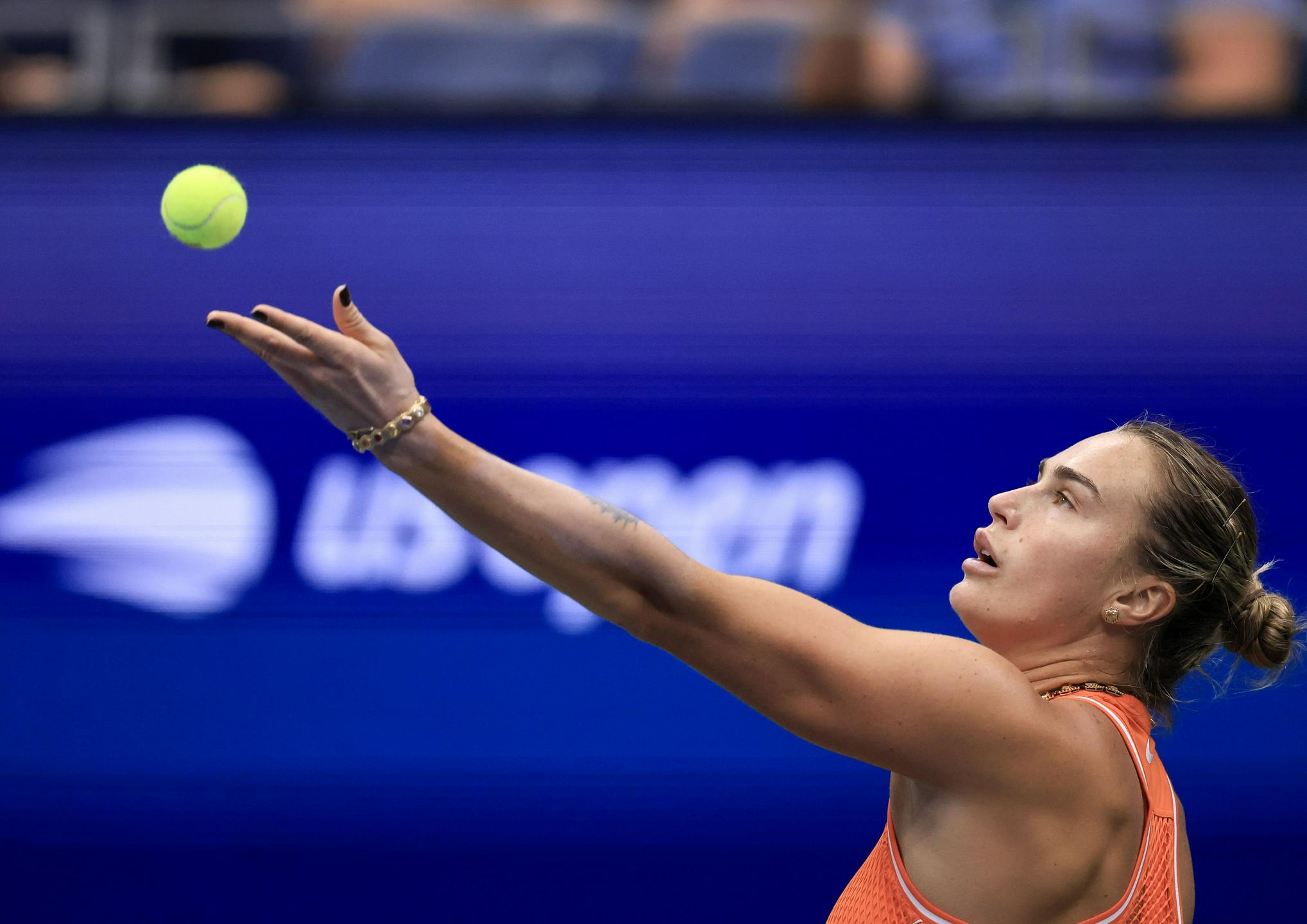 Sabalenka po nekaj težavah v drugem nizu v četrtfinalu