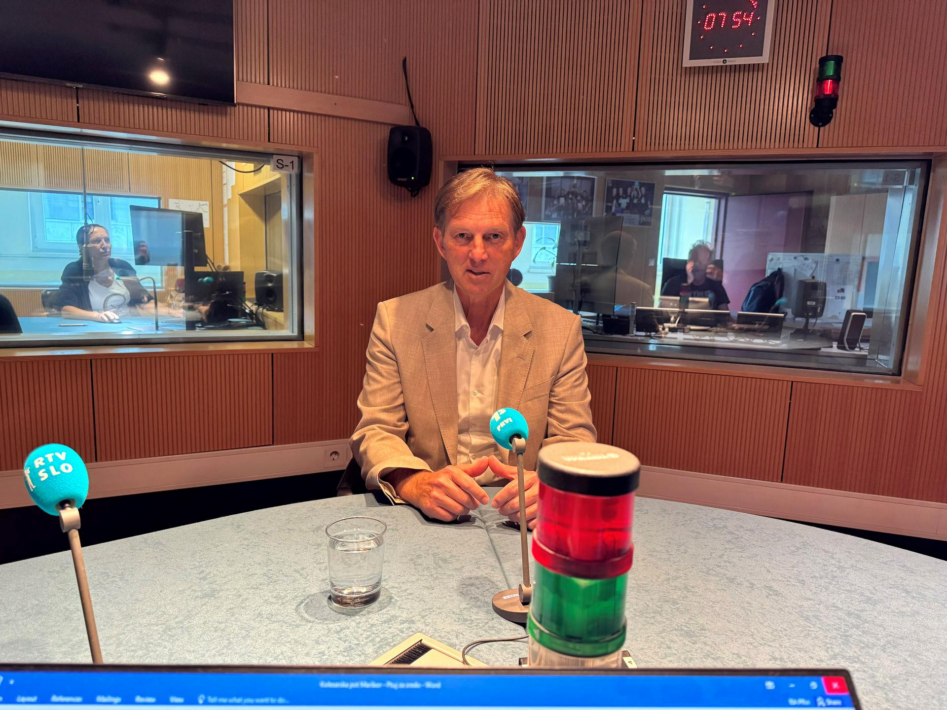 Miro Cerar: Vsaka vlada da svoj pečat zunanji politiki, a težnja k mednarodnemu pravu in človekovim