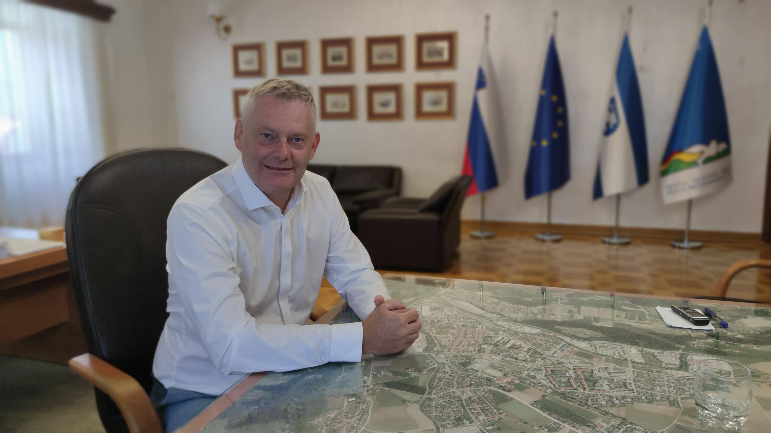 Tilen Klugler: Hmelj želimo umakniti 200 metrov od hiš, a ministrstvo je proti