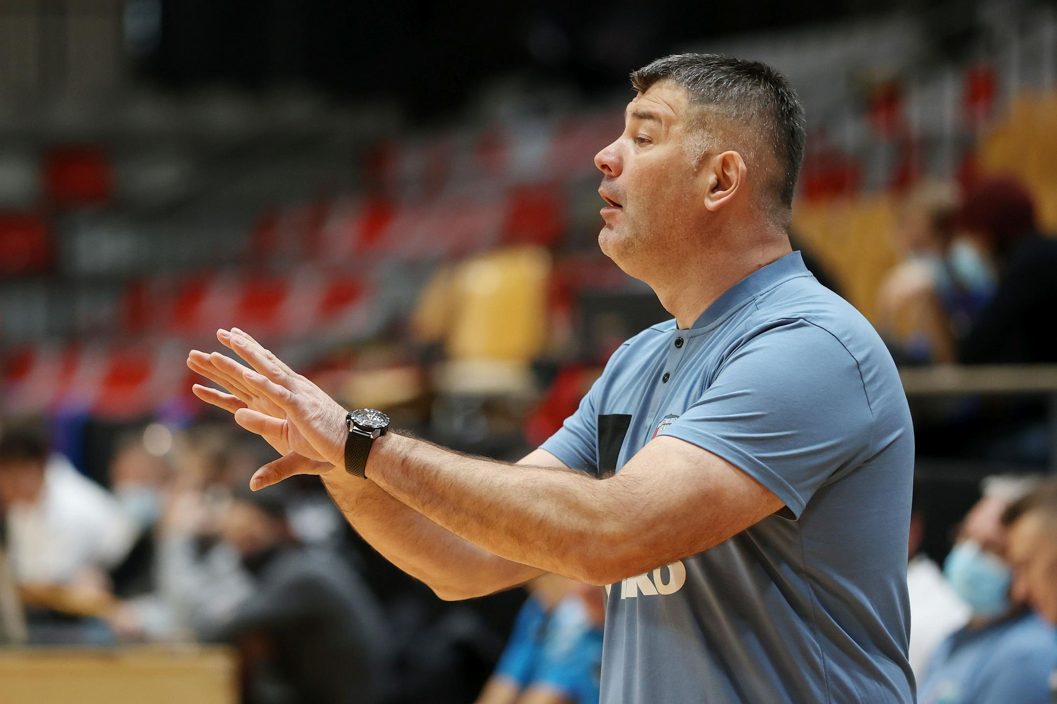 Nekdanji rokometni reprezentant Cvijić napadel svojega varovanca Pernovška