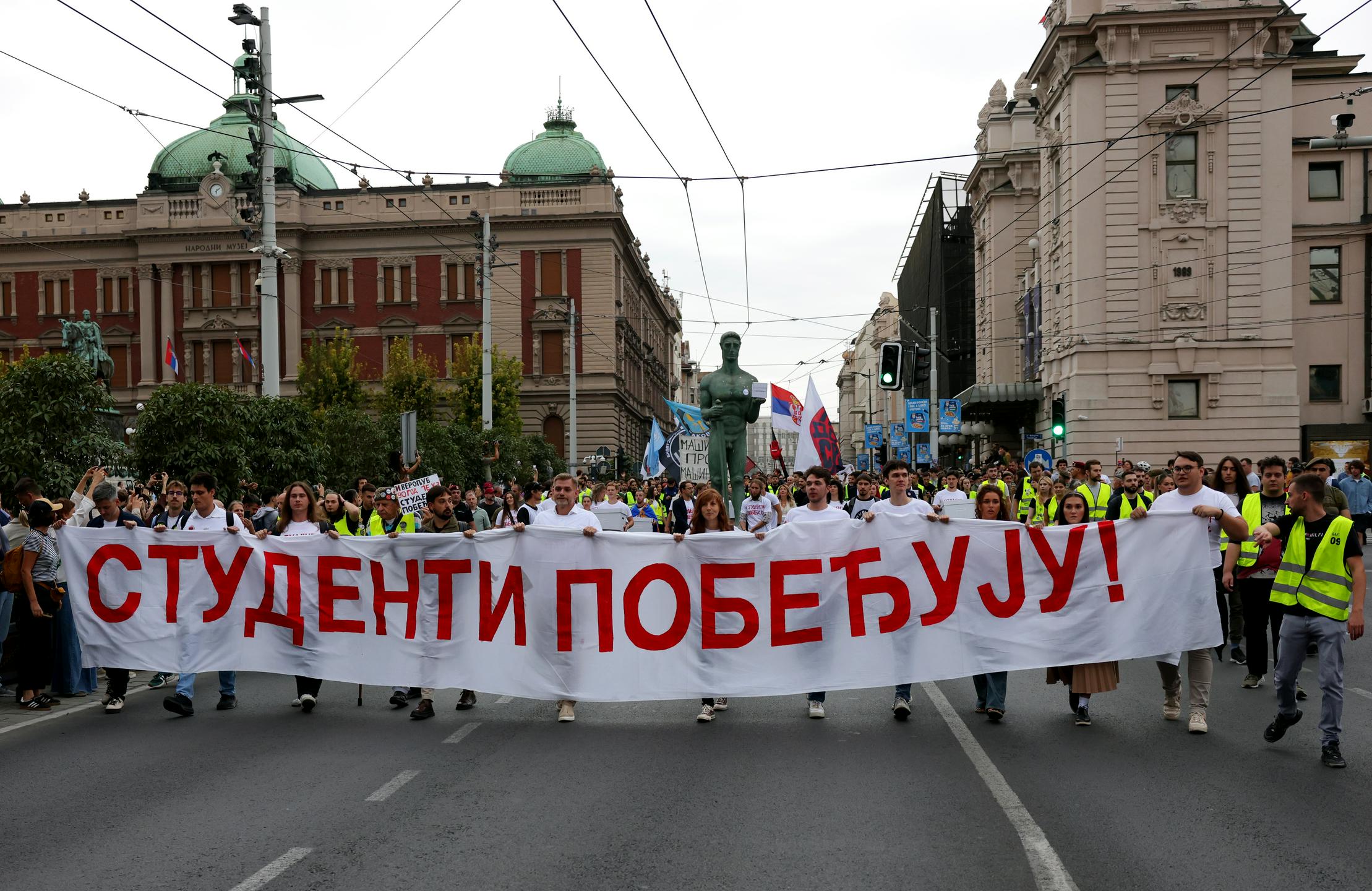 Študentska lista formalno vstopila v politično tekmo za oblast v Srbiji