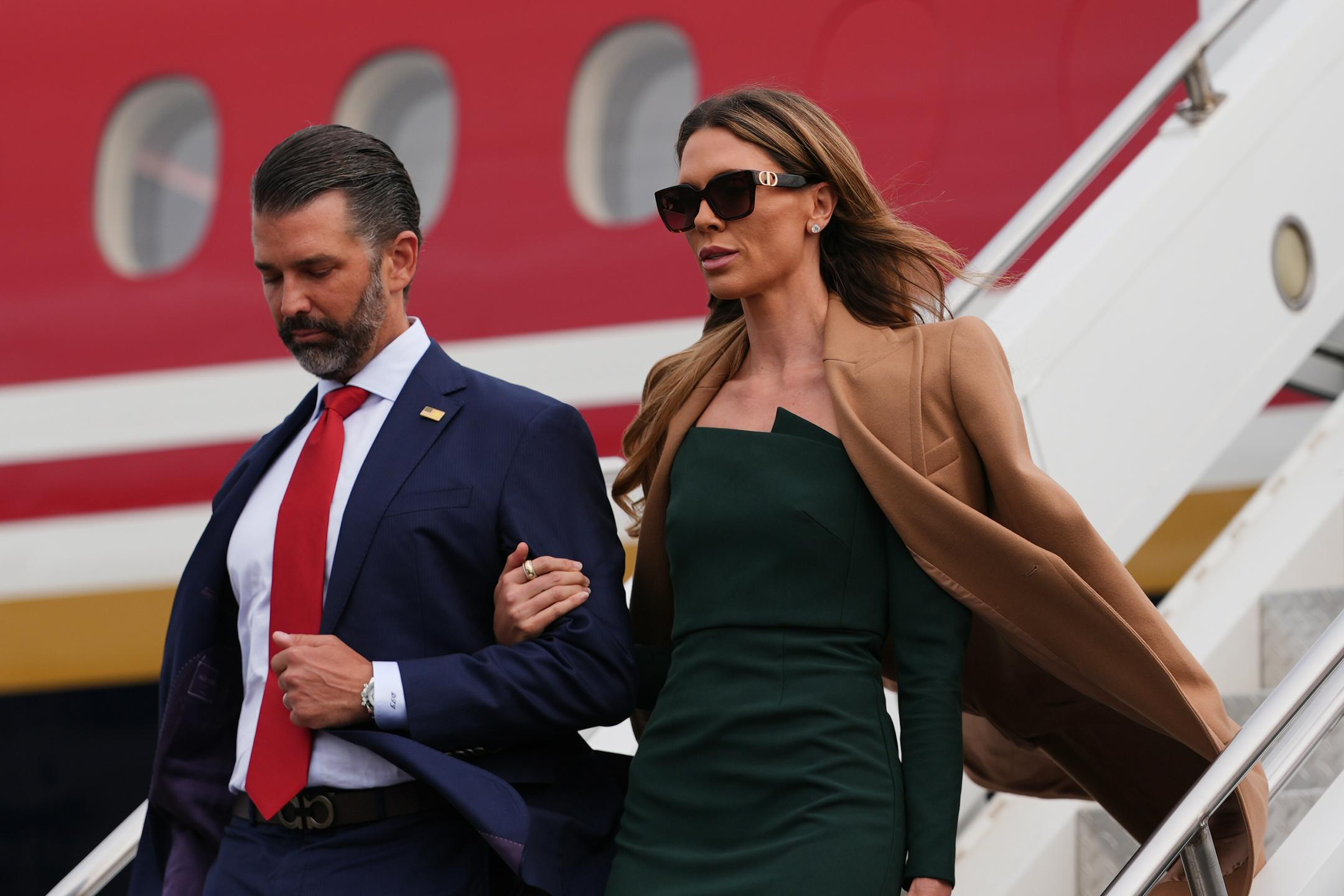 Ruski oligarh plačal razkošno poročno praznovanje Trumpovega sina