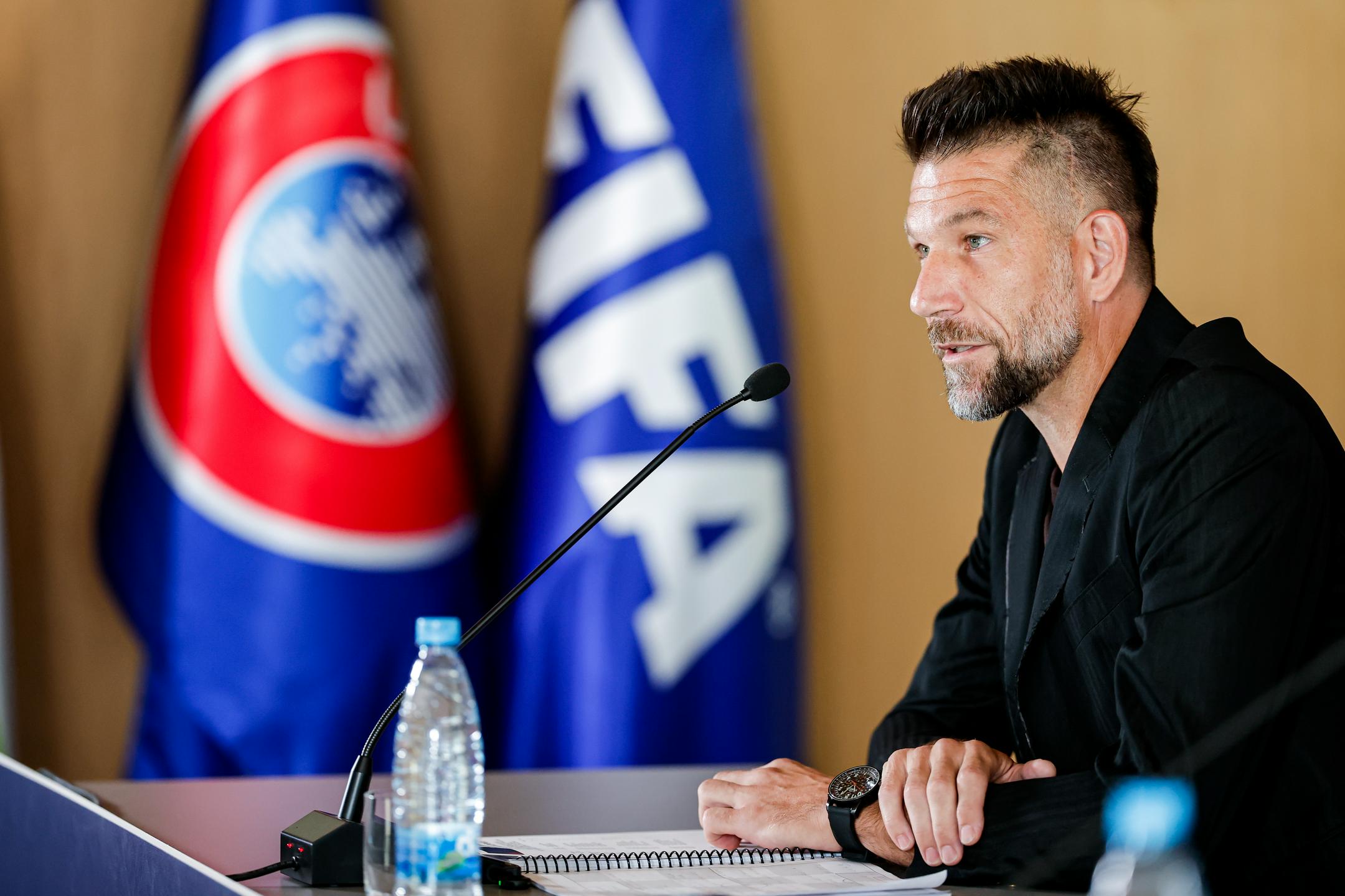 Oblak, Šeško in Šturm za začetek Lige narodov, prvič vpoklican napadalec Prelec