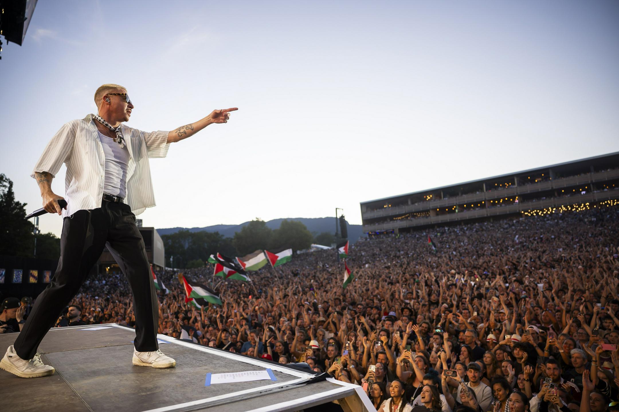 Raper Macklemore zaradi glasne podpore Palestincem odpuščen z ameriške turneje Eda Sheerana