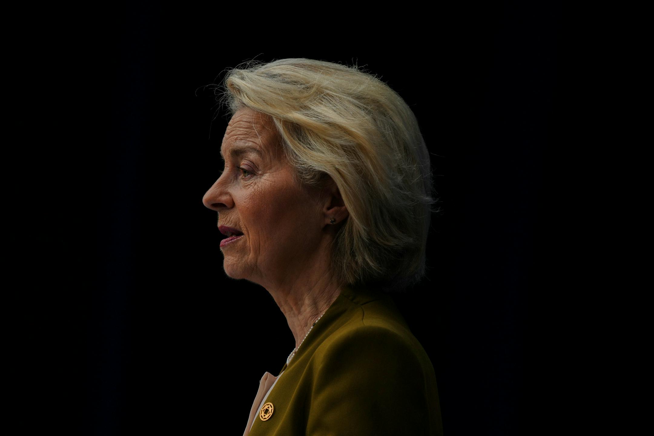 Von der Leyen v letnem nagovoru tudi o umetni inteligenci in zaščiti otrok na spletu