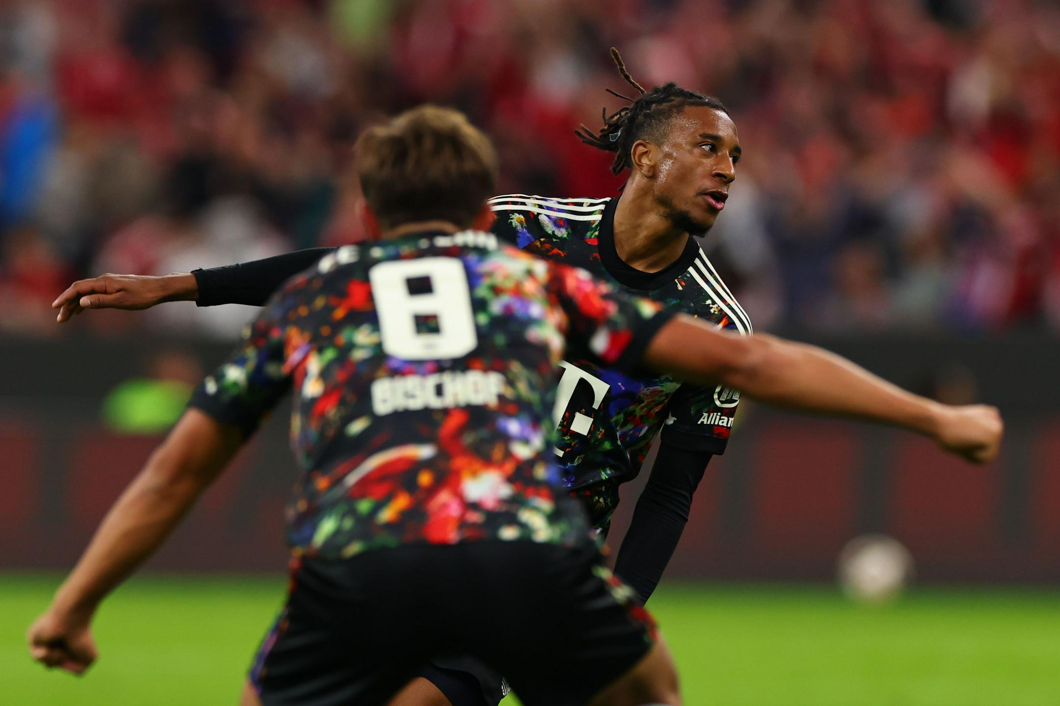 Olise s hat-trickom čakal na Allianz Areni - sedmica v mreži Uniona