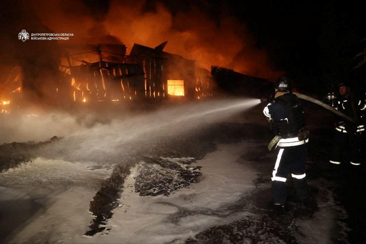 Rusija napadla industrijska poslopja v Ukrajini. Ubiti trije ljudje.