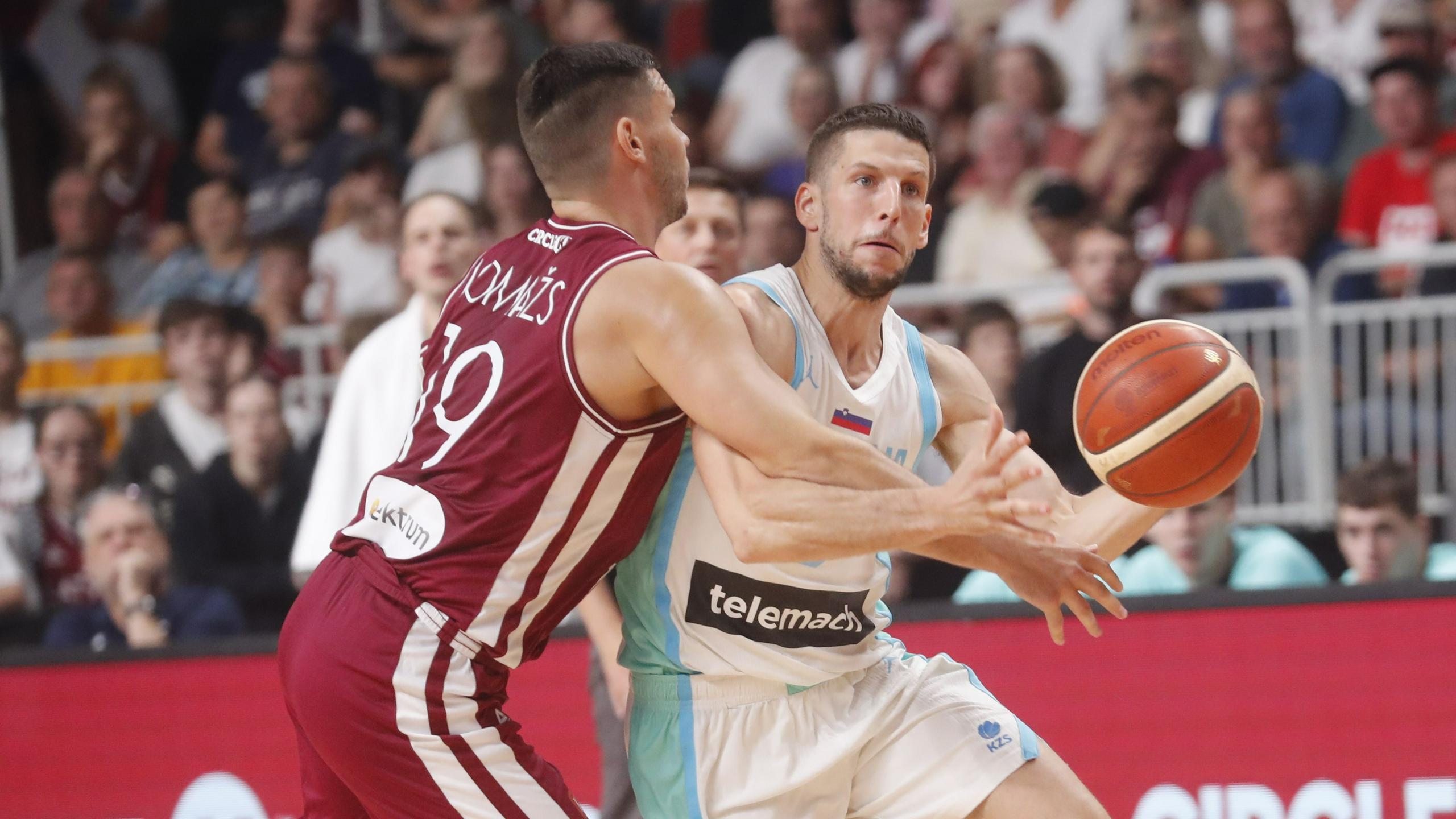 Cedevita Olimpija stavi na izkušenega latvijskega reprezentanta Lomažsa