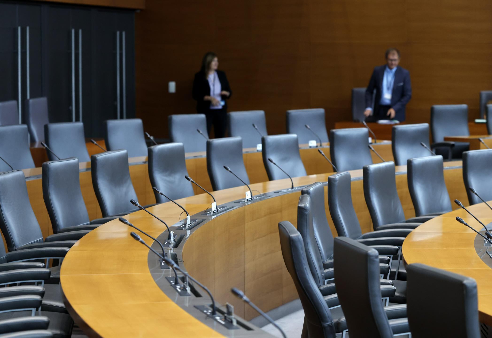 Pravna mreža: Kljub razveljavitvi dela zakona o parlamentarni preiskavi varovalke ostajajo v veljavi