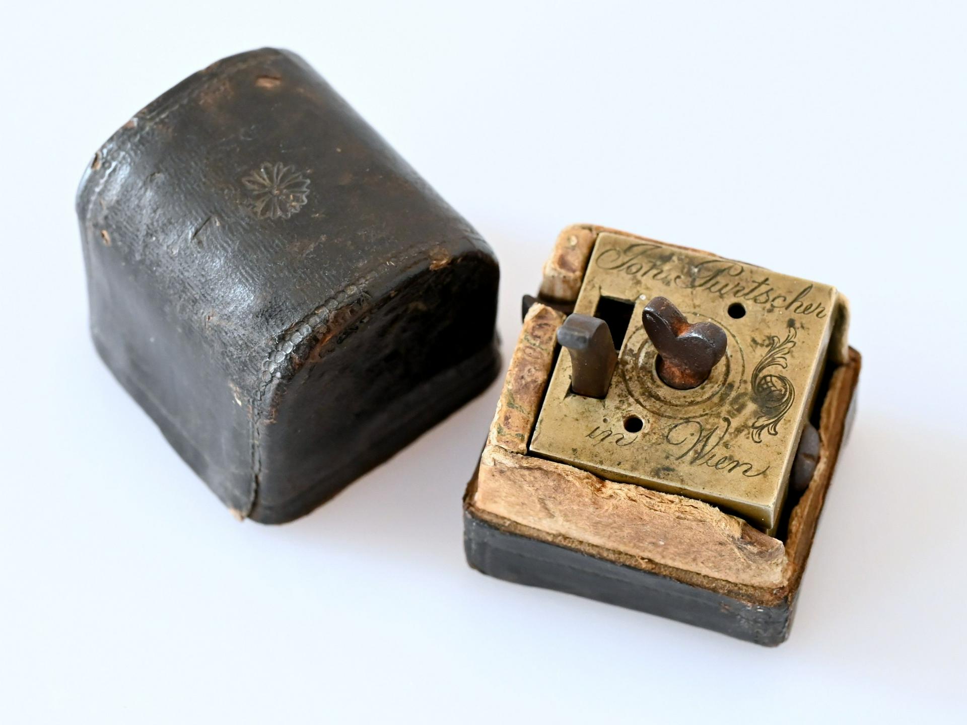 Kako je deloval skarifikator, instrument, s katerim so med 18. in 19. stoletjem puščali kri