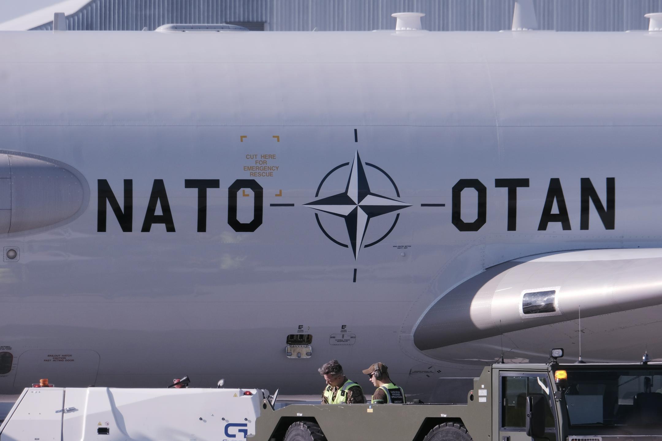 Danska in CIA opozarjata, da bi Rusija v naslednjih mesecih lahko stopnjevala svoje hibridne napade