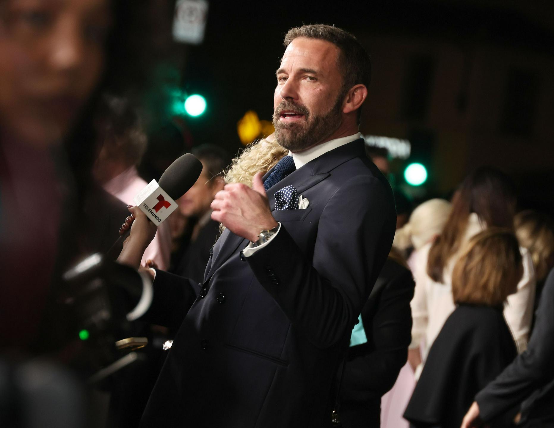 Ben Affleck je pri svojem novem filmu UI uporabil "za cel kup reči"
