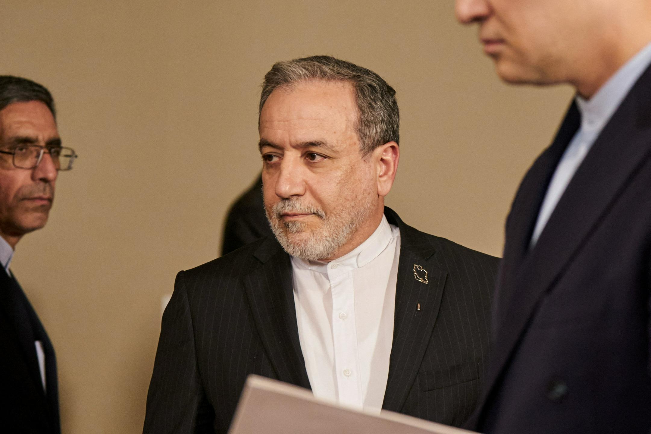 Iranski zunanji minister: Rešitev konflikta niso niti vojaška pot niti sankcije