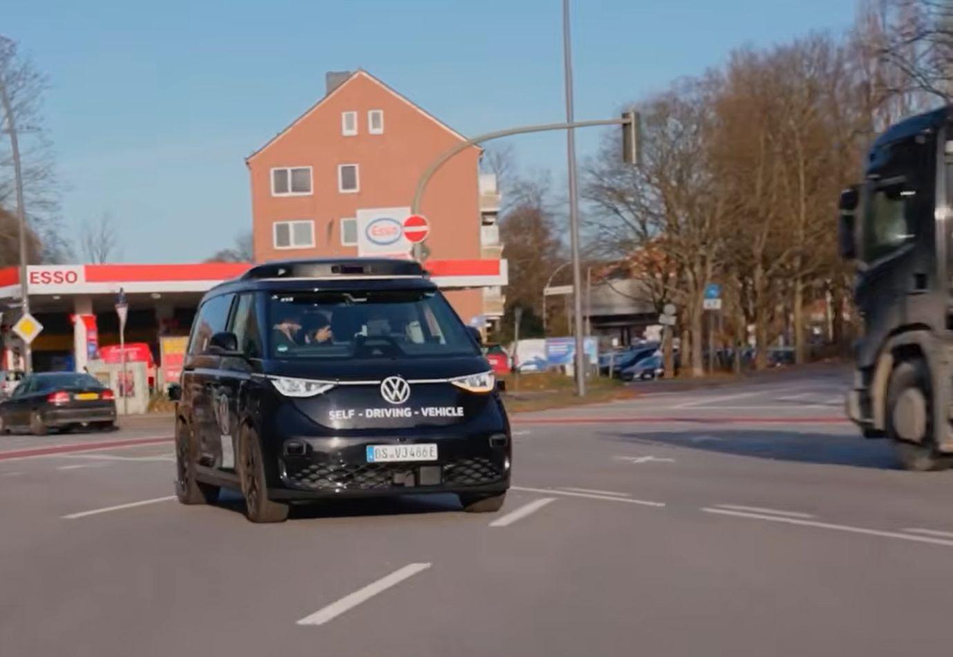 Šoferji postajajo odveč: tako bo videti prihodnost komercialnih vozil