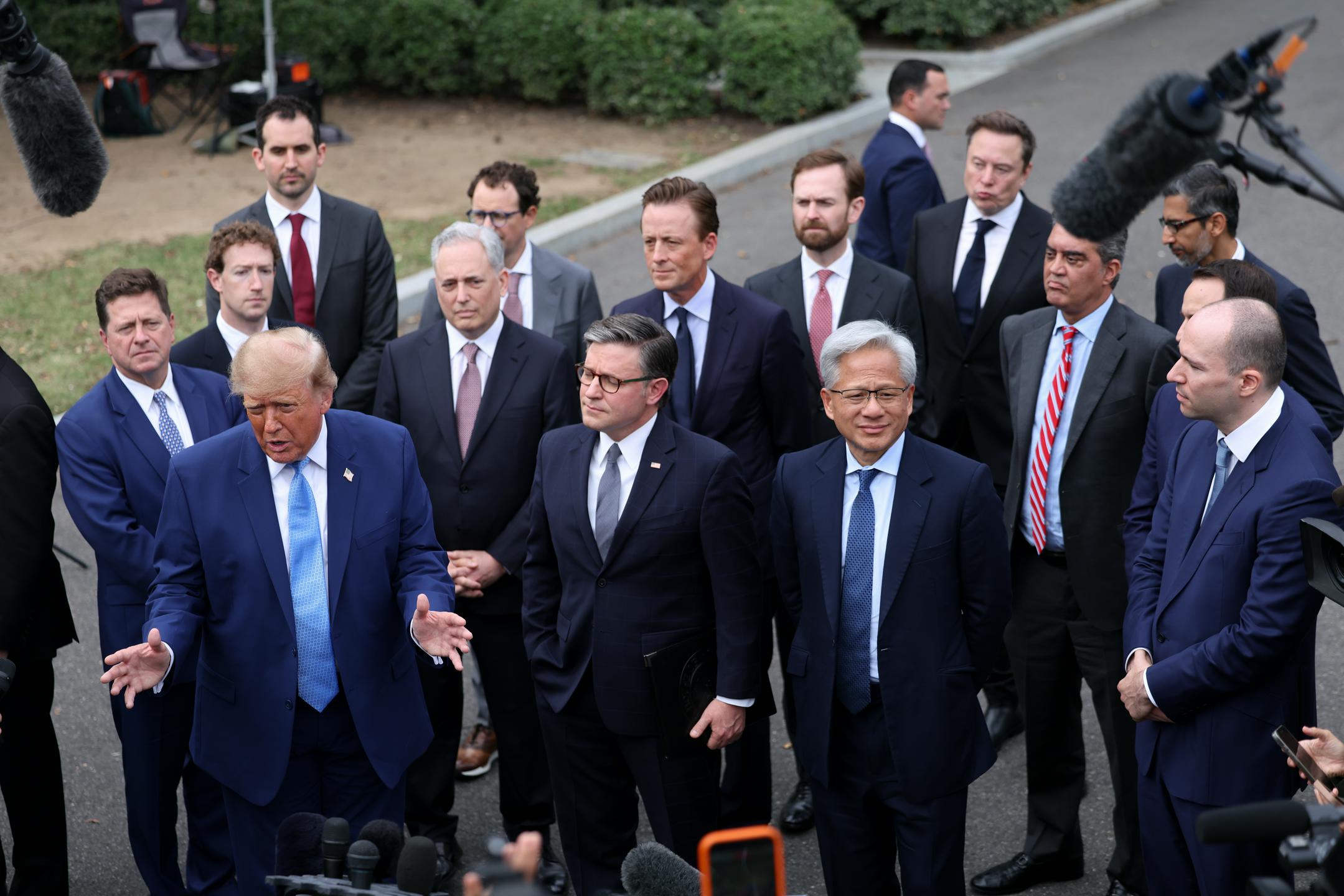 Trump ustanovil delovno skupino za "super inteligenco"