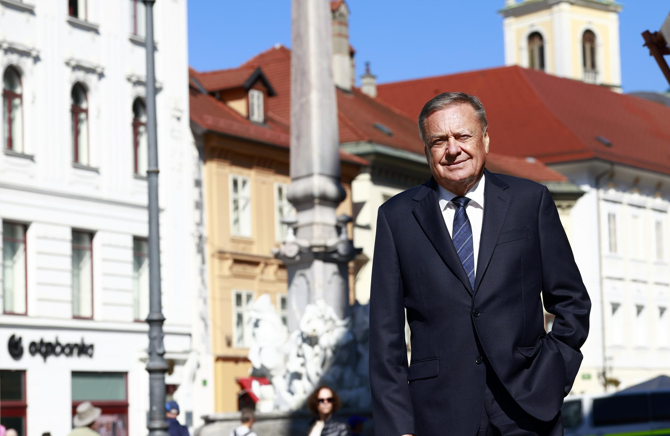 Zoran Janković: Parkirnine so tudi način, da se število avtomobilov zmanjša