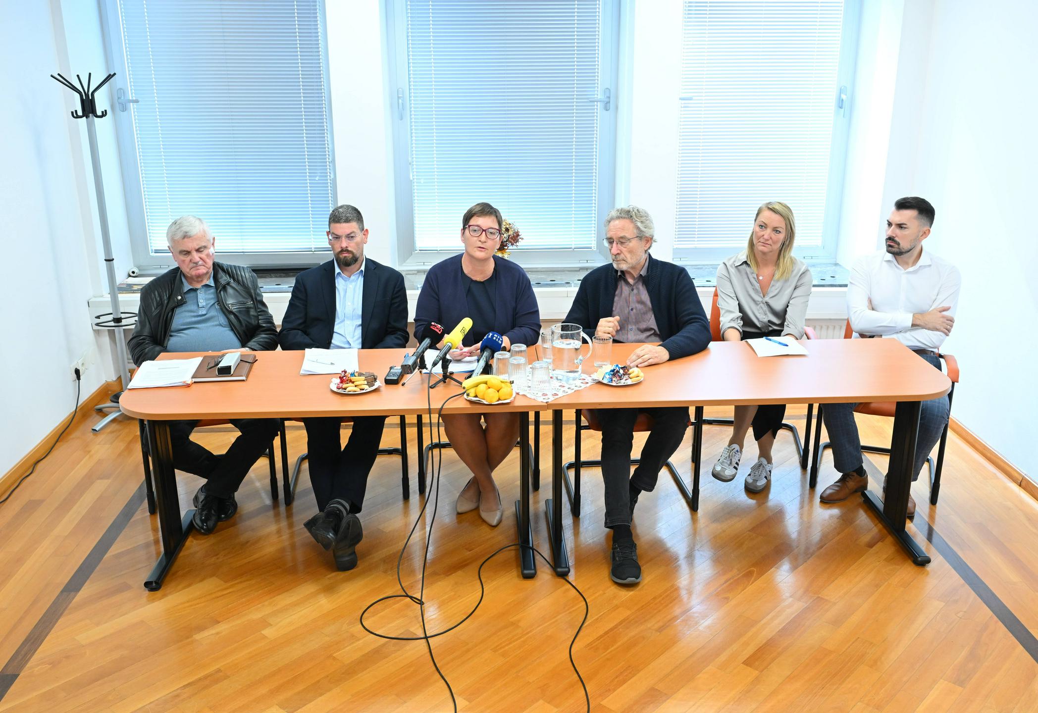 "Strah in negotovost še nikoli nista pripomogla k več zaposlitvam v javnem sektorju"