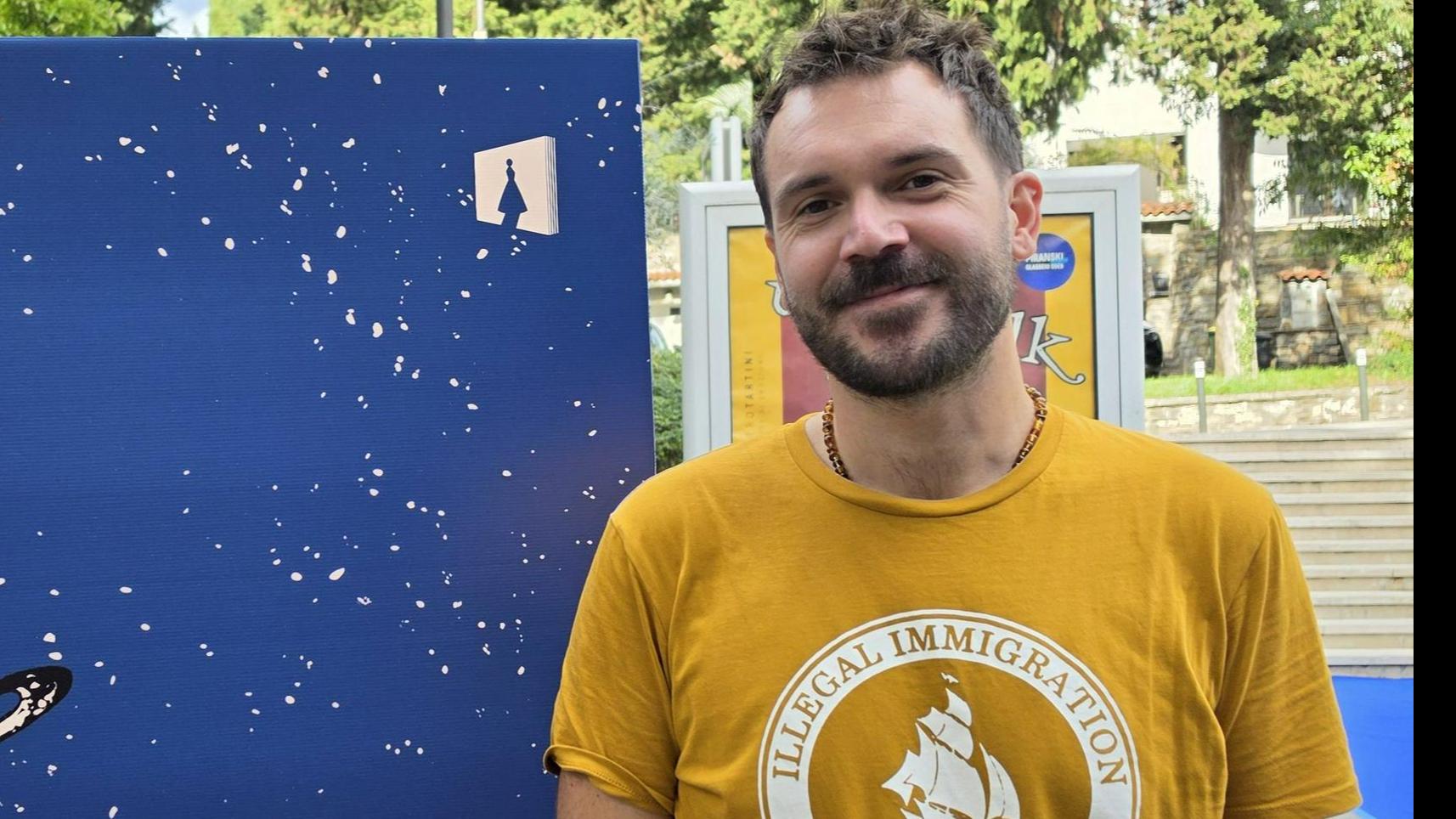 Leo Černic o vesoljski operi Kozmonavti: "Ljubezen ima nešteto oblik in vse so enako dragocene"