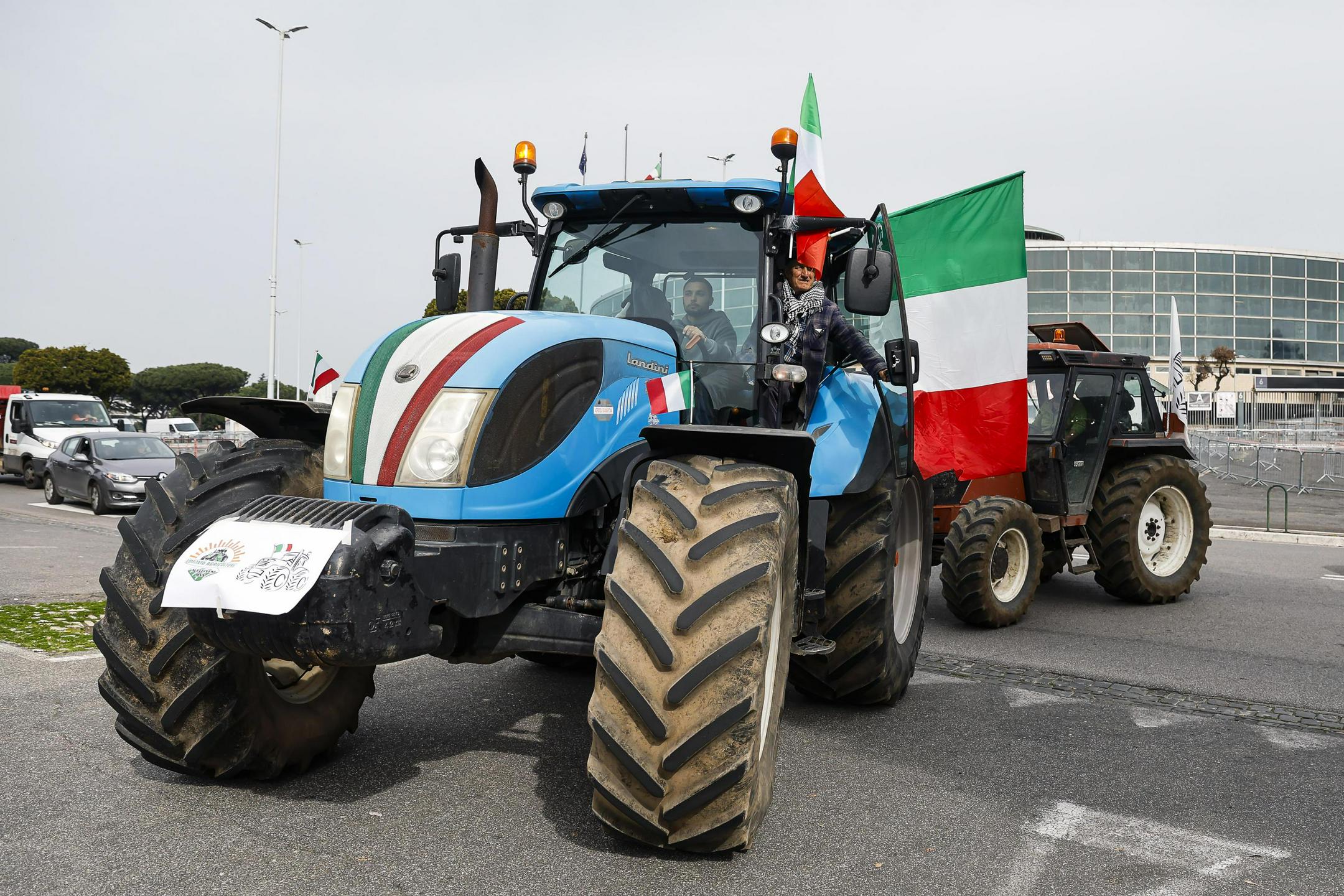 Protesti v Italiji: kmetje in avtoprevozniki zahtevajo ukrepe proti draginji