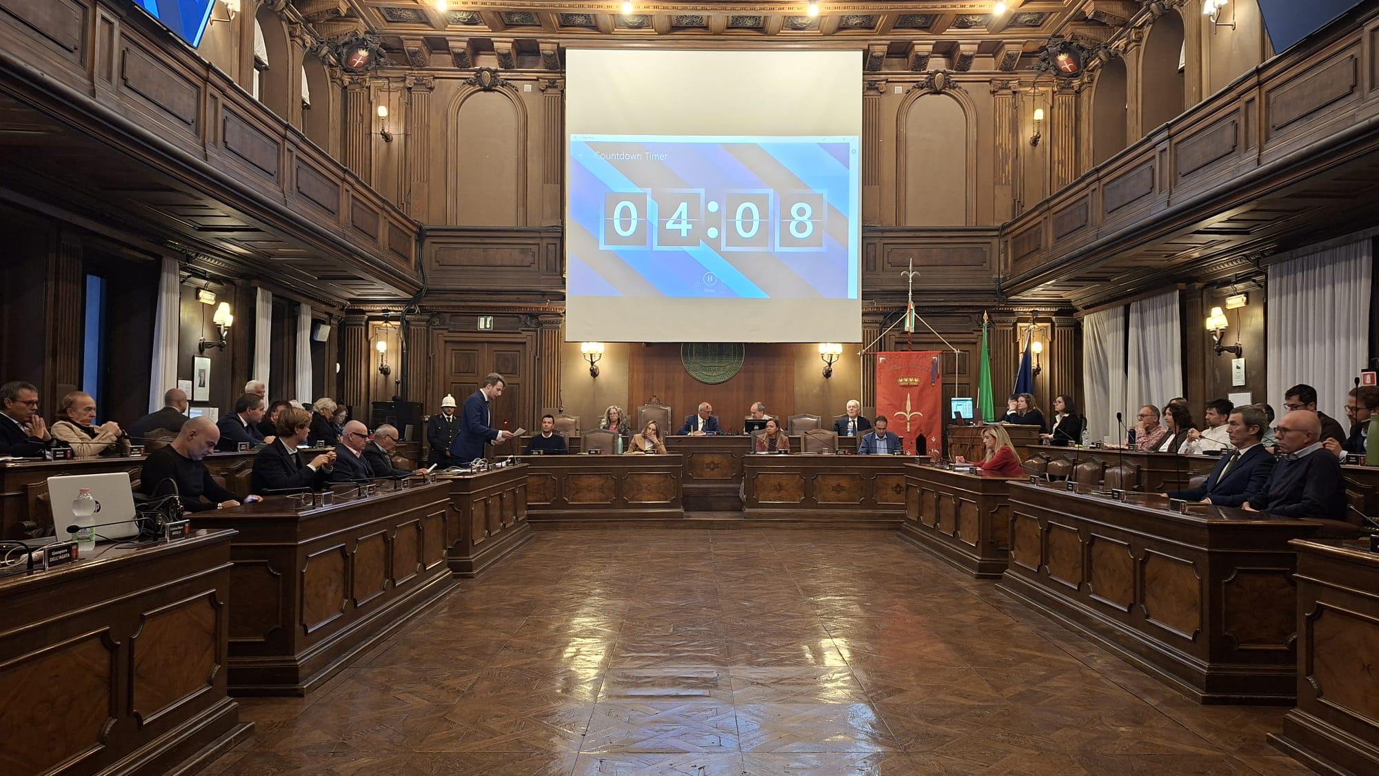 Piazza Libertà apre anche i lavori del Consiglio comunale - RTV SLO