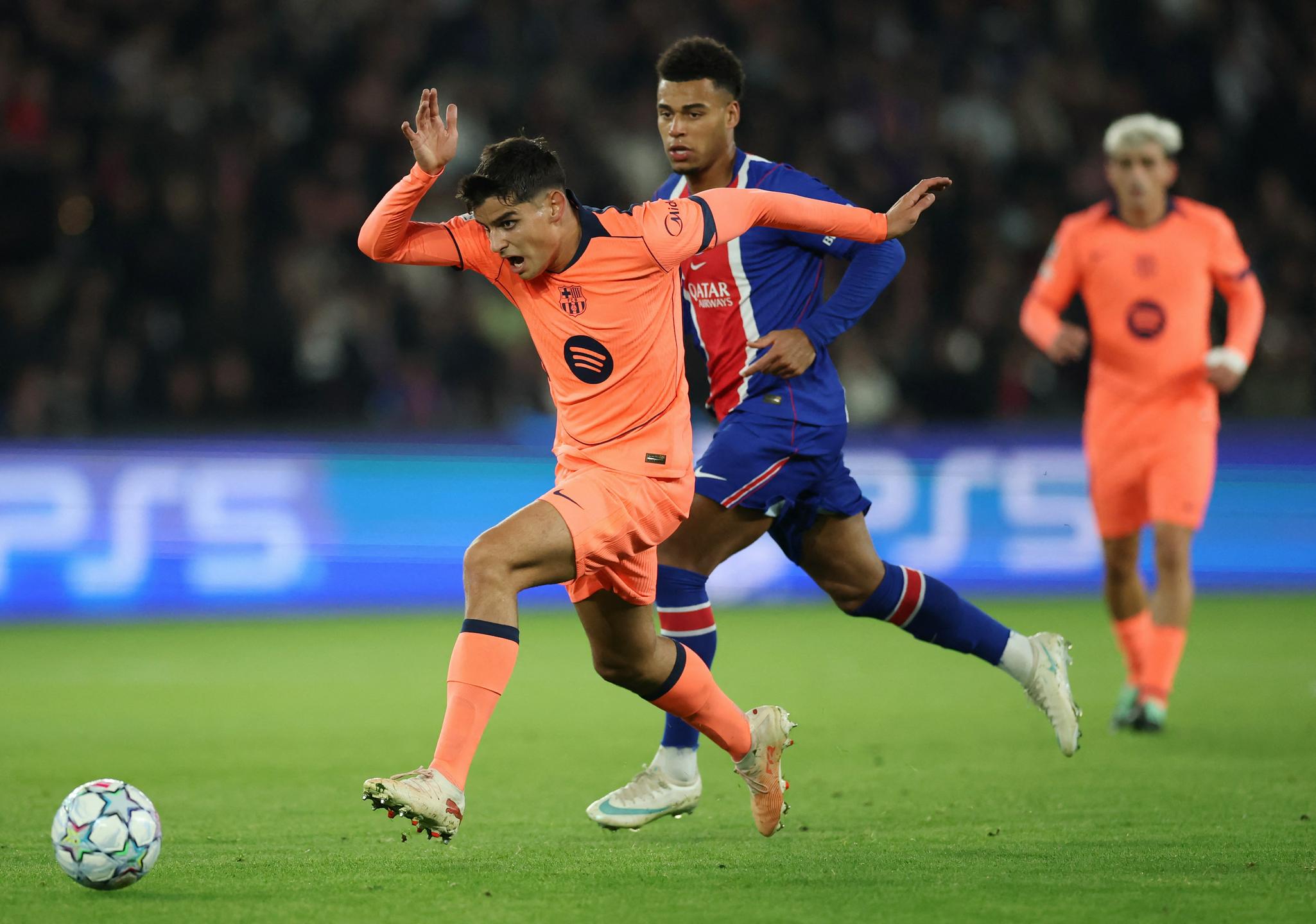 Paris SG - Barcelona 0:0 (Dembele v 20. minuti z igrišča)