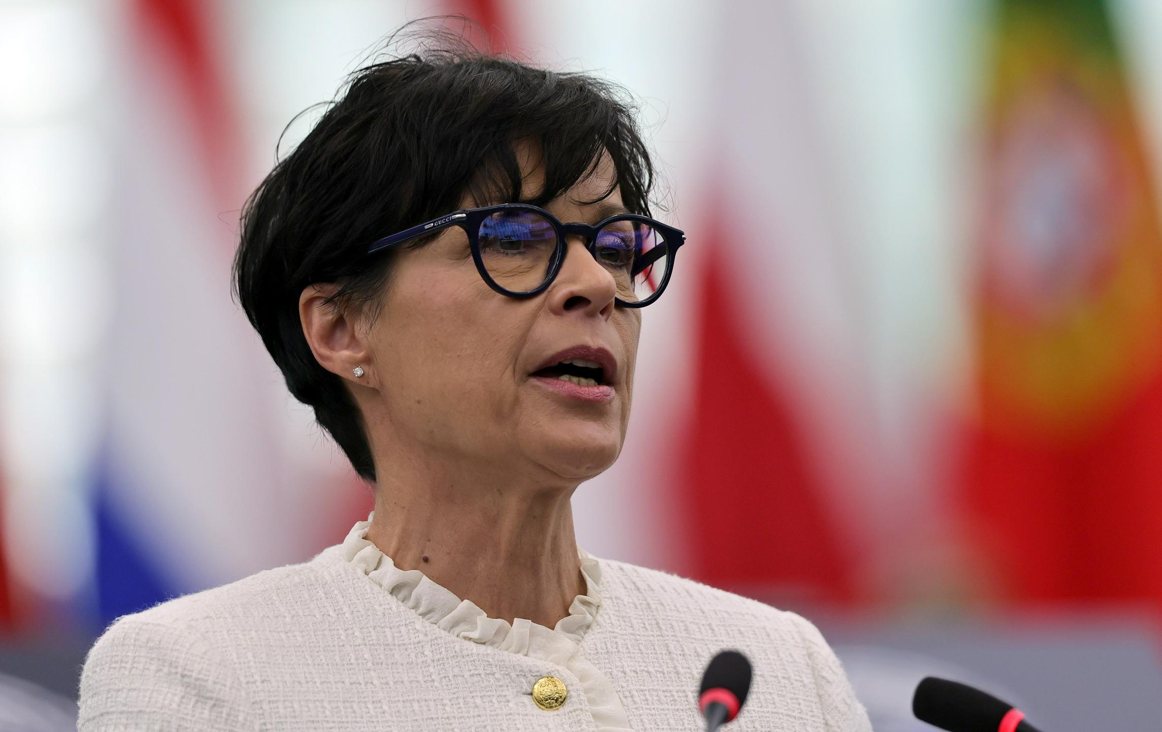 Kos: Črna gora mora za napredek v pogajanjih z EU-jem rešiti odprta vprašanja s Hrvaško