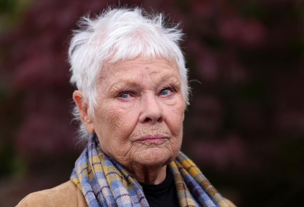 Vid Judi Dench se slabša: "Ne morem več brati ali igrati"