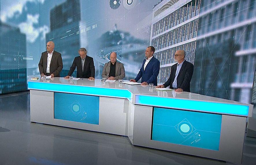 Rončević: Jaz bom odločil, kdo mi bo svetoval. Štrukelj: Iz ministra bruha oblastniška aroganca.