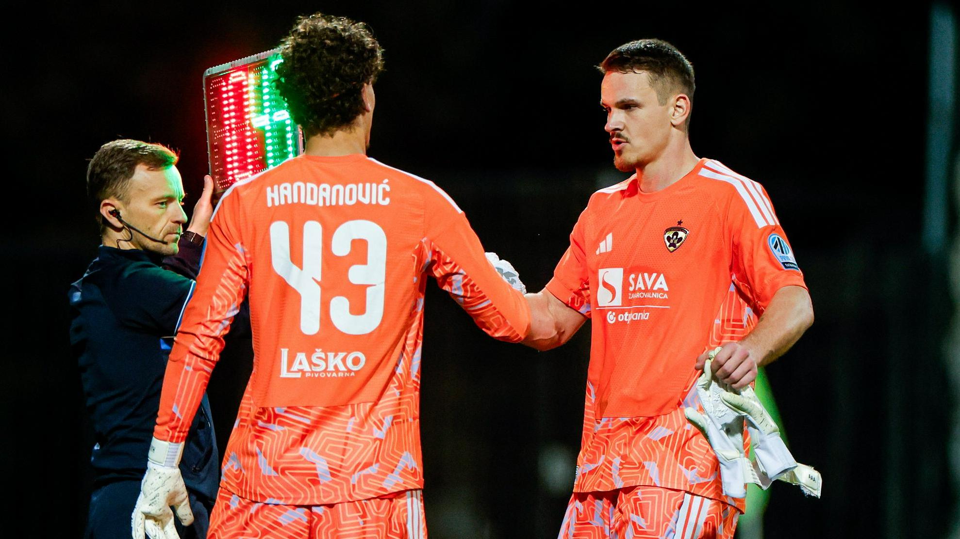 Milanič se pred večnim derbijem še ni odločil, kdo bo branil